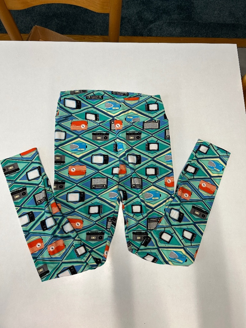 Retro print Lularoe leggings